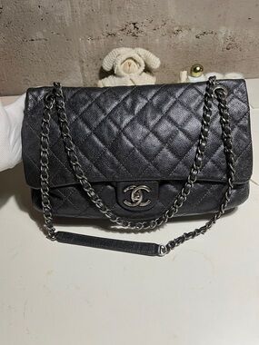 CHANEL Quilted Caviar Leather Jumbo Airplane Double Flap Shoulder Bag